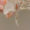 Women Brooch High-Gloss Rhinestone Inlay Sparkling Ginkgo Leaf Design Lapel Pin Non-Slip Buckle Scarf Badge Clothing Bags Accessories