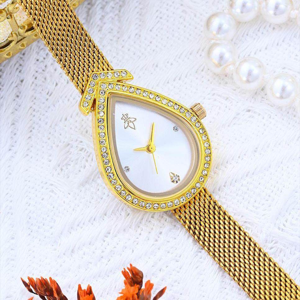 Elegant Diamond Crystal Quartz Watch for Women Fashion Golden Mesh Band Ladies Wristwatch Unique Design