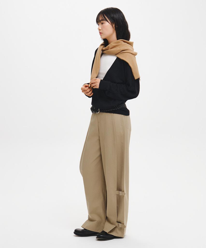 GENERALIDEA [Bora Pick] Deep V-Neck Loose Fit Knit Pullover [Black] / Gf3Lkp506