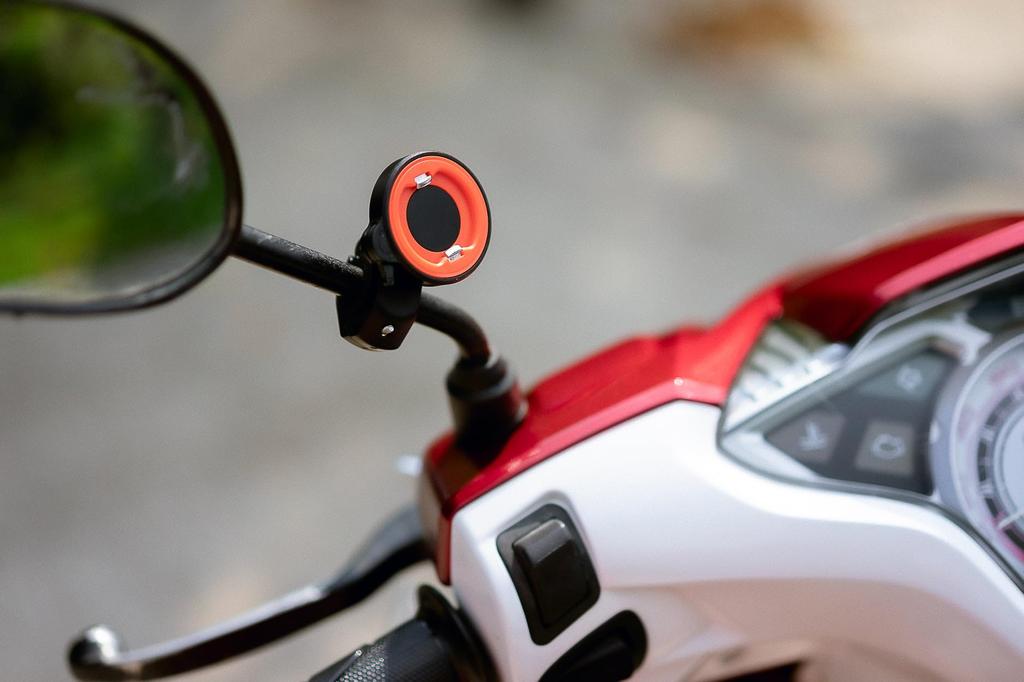[SinceTop Series C - 1st Generation] Motorcycle Smartphone Holder, Aluminum