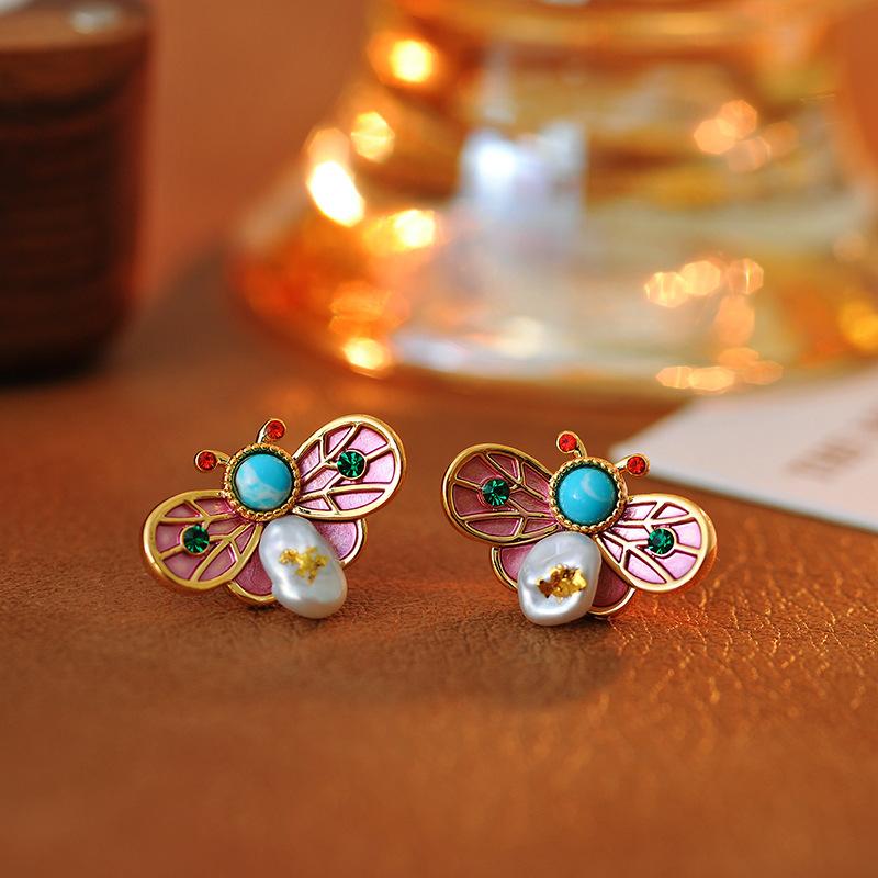 

Sweet Honeybee Natural Freshwater Pearl 14K Gold Filled Ladies Stud Earrings For Women Birthday Gifts Not Allergic
