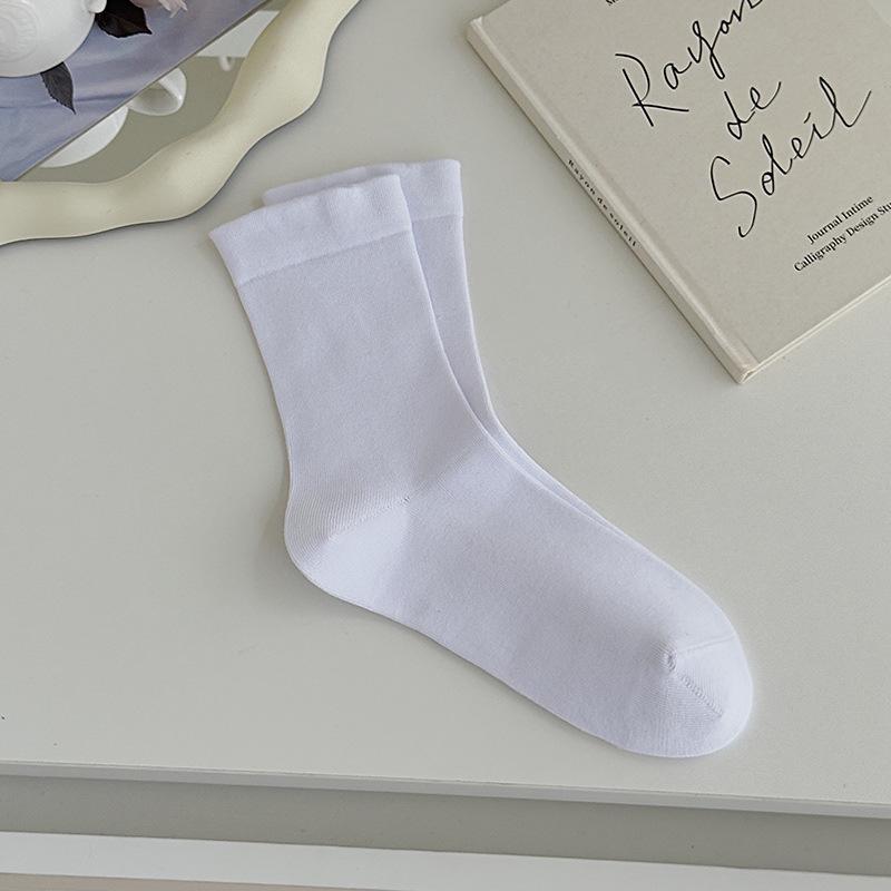 Women's Antibacterial Odor-Resistant Mid-Calf Cotton Scrunch Socks - Black & White, Postpartum Friendly, Spring/Autumn Style