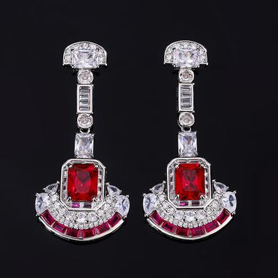 Stříbrná jehla Flash Diamond Heavy Industry Luxusní náušnice Náušnice Dámské mikro-vykládané zirkonové prémiové univerzální náušnice vějíře