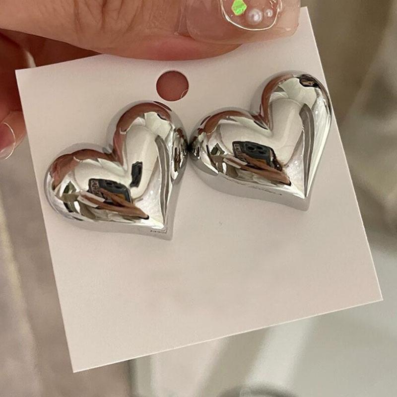 Minimalist Silver Color Smooth Love Heart Stud Earrings for Women Trendy Elegant Wedding Bride Jewelry Prevent Allergy