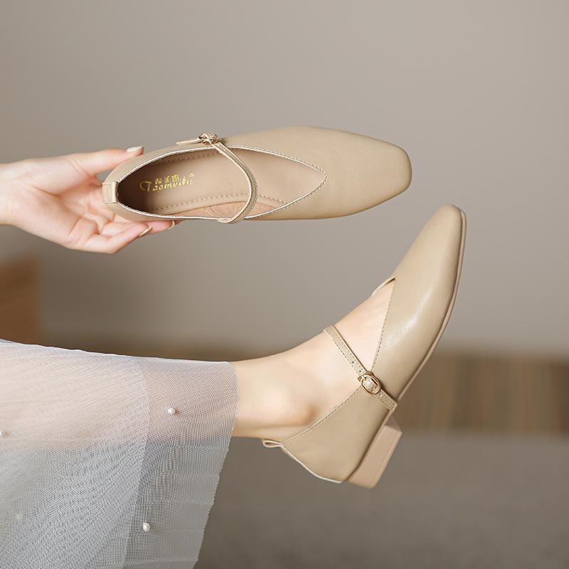 2023 Retro Low-Heeled Mary Jane Shoes: Square Toe, Soft Leather, Shallow-Mouth with Buckle Design for Women