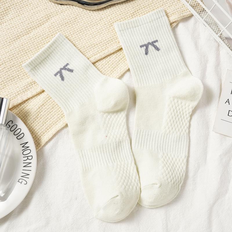 New Women's Spring and Autumn Embroidery Bow Mid-calf Socks Combed Cotton Women's Socks