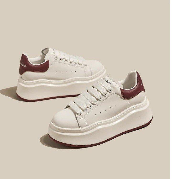 Small women's shoes leather platform McQueen white shoes women's 2025 spring new versatile height-increasing shoes casual board shoes