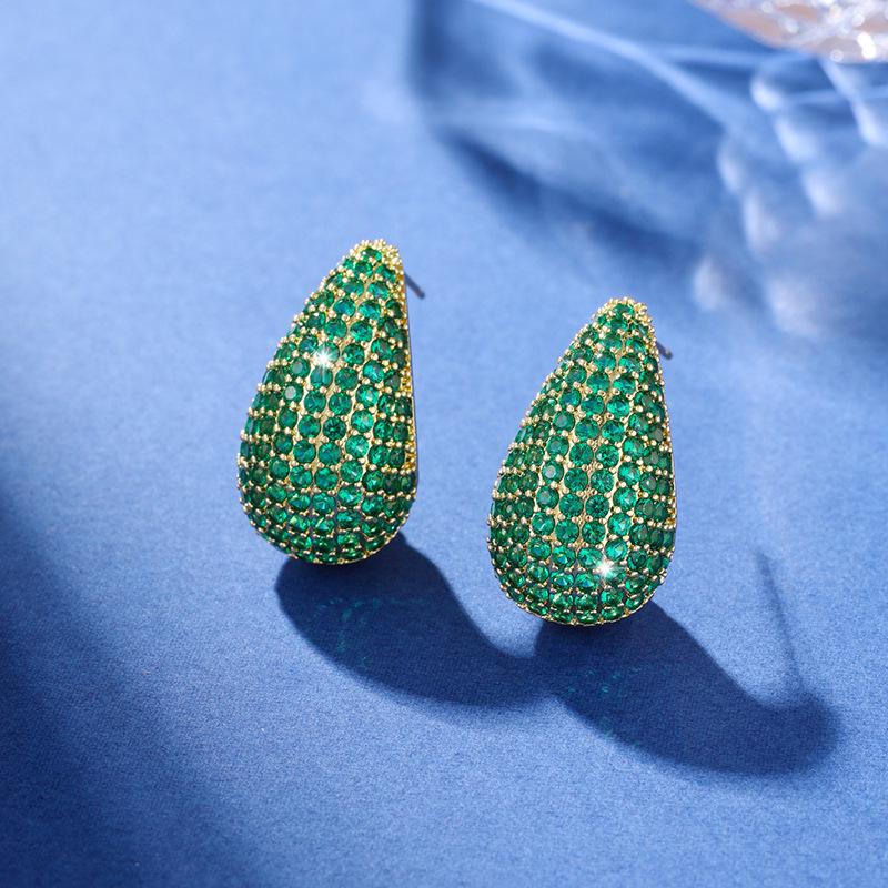 Elegant Teardrop Micro-Pave Diamond Stud Earrings for Women - Luxurious and Sparkling Accessories