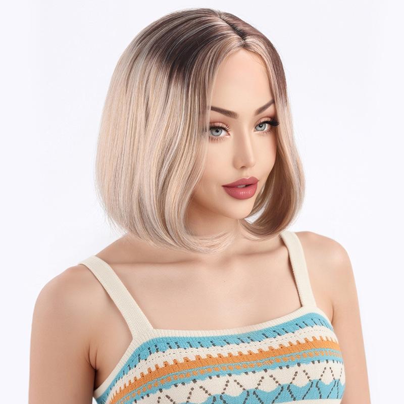 Women Mixed Blonde Brown Wigs with Dark Roots Short Hair Synthetic Wave Wig for Daily Cosplay Use Heat Resistant Fibre