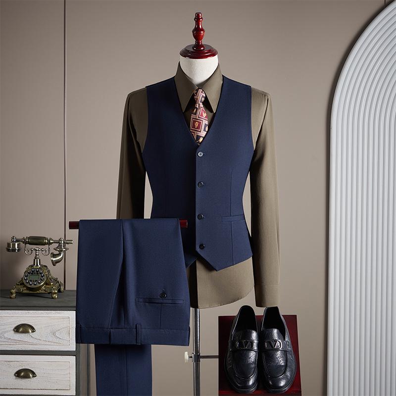 High-Quality Wool Suit: Business Casual & Formal Wear for Weddings