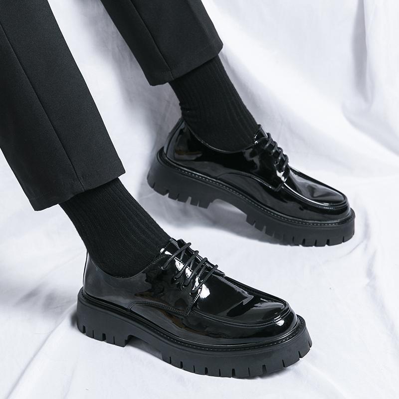 Men's business dress leather shoes Men's British style loafers Glossy one-pedal big head shoes Platform casual shoes