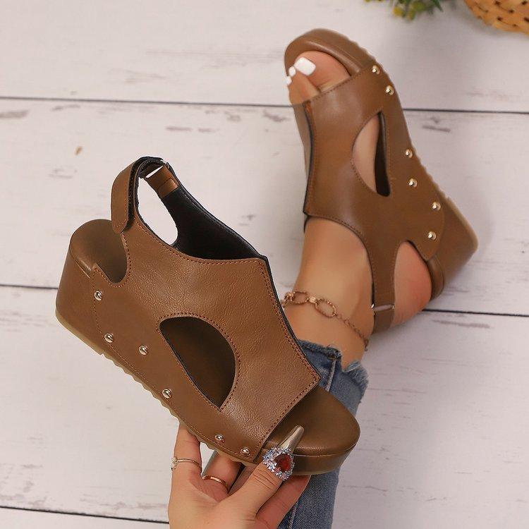 2025 foreign trade new thick-soled hollow fish mouth sandals women's large-size rivets Velcro slope heel beach sandals