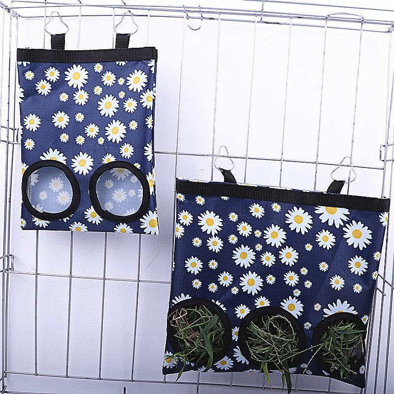 

Подвесной мешок для сена с 2/3 отверстиями и крючками для кроликов, морских свинок, кормушек для мелких животных, сумки-диспенсеры для корма для кроликов, сумки для кормления домашних животных 2 Holes