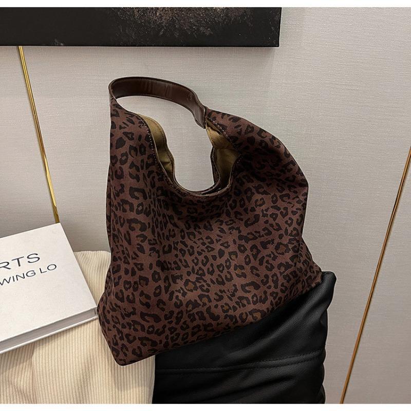 

Ретро повседневная сумка-подмышка женская зимняя новая ретро леопардовый принт большая вместимость сумка на плечо сумка для通勤 женщин