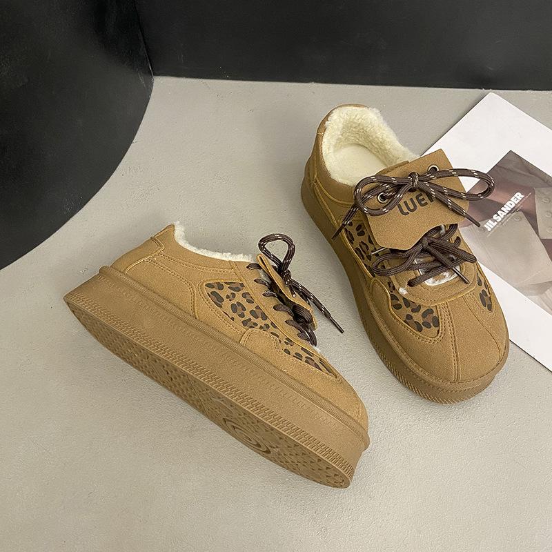 Frosted Thick-soled Leopard Print Snow Boots Women's Winter 2025 Winter New Mao Mao Shoes German Training Shoes Velvet Warm Cotton Shoes
