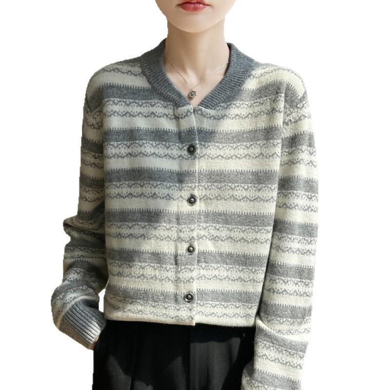 Autumn And Winter New Fair Island Wool Sweater Women'S Retro Jacquard Knitted Sweater Loose Thick Sweater Wear Women'S Cardigan