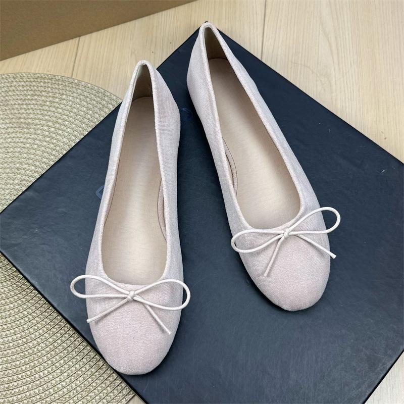 Fashion Flat Shoes for Women's 2025 New Retro Ballet Shoes Butterfly Knot Suede Shallow Round Toe Women's Shoes Large Size 44 43 42