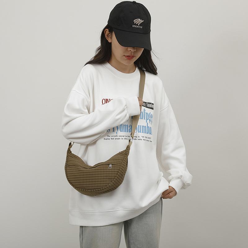 

Women Nylon Crossbody Bag with Adjustable Strap Versatile Grid Sling Bag Trendy Dumpling Bag Female Travel Shopping Bag