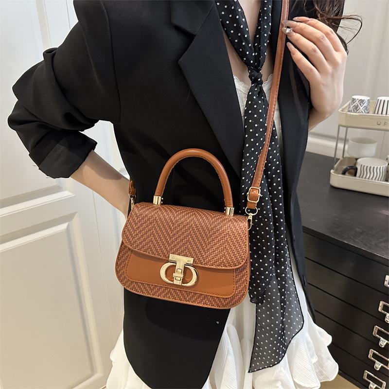 2025 New Single Shoulder Crossbody Commuter Small Square Casual Fashion Handbag Bag