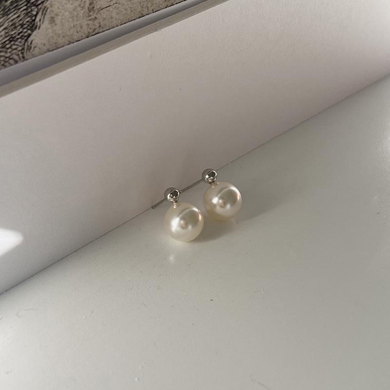 

Серьги-пусеты из стерлингового серебра 925 пробы с жемчугом и цирконом - Универсальный стиль для работы высокого класса.