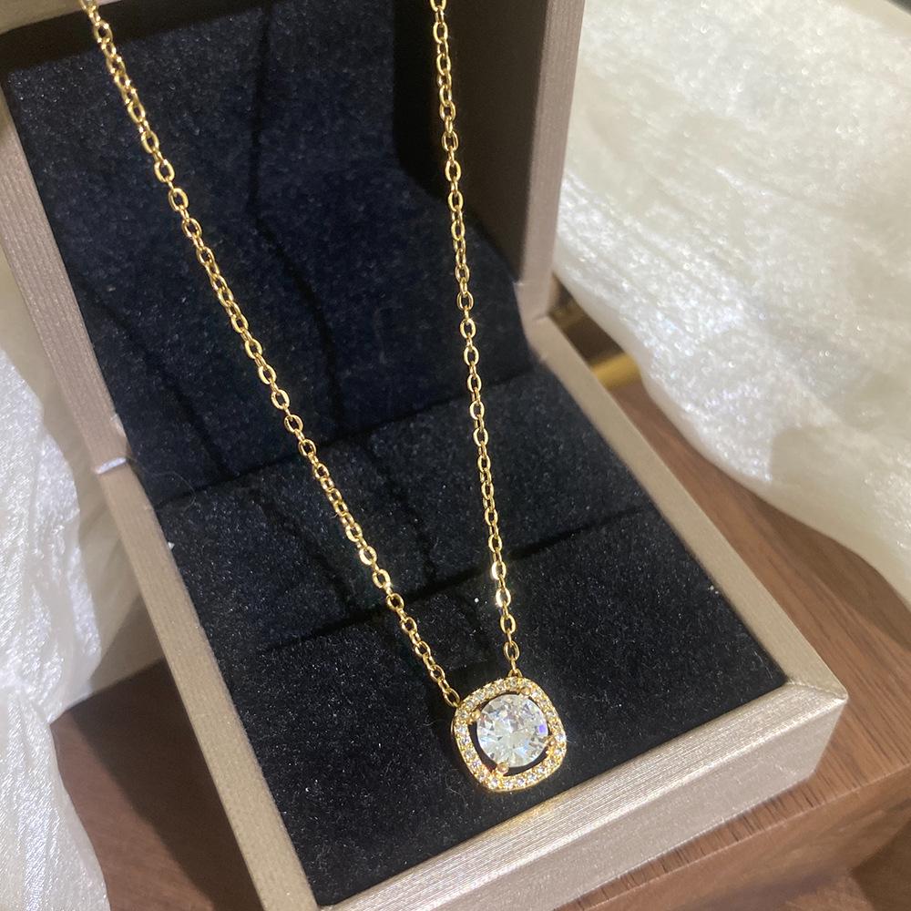 Elegant Japanese-Korean Simple Diamond Necklace for Women – Versatile Luxury Clavicle Chain with High-End Appeal