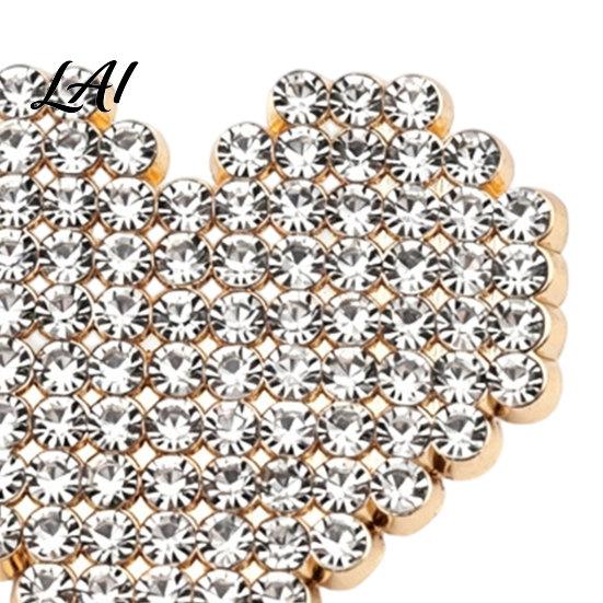 Elegant Alloy Jewelry Rhinestone Love Heart Brooch for Women Golden Plated Shape Lapel Pin Pin Romantic Accessories Clothing Suits Scarves