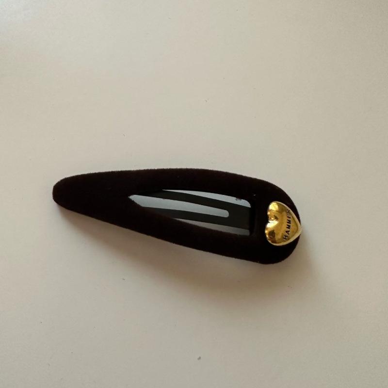 Korean Dongdaemun Same Style Velvet Heart Hair Clips High-end Versatile Autumn Winter Side Bangs Clip Broken Hair Barrettes Women Hair Accessories