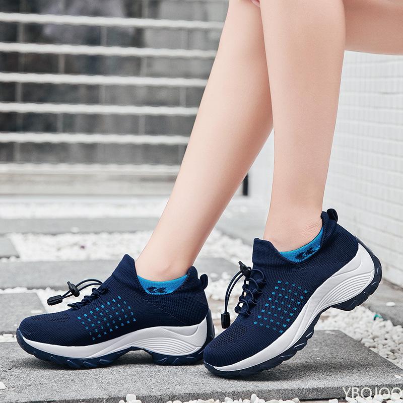 Lightweight Breathable Women Sneakers Casual Comfortable Platform Walking Flat Slip On Platform Fashionable Women Shoes