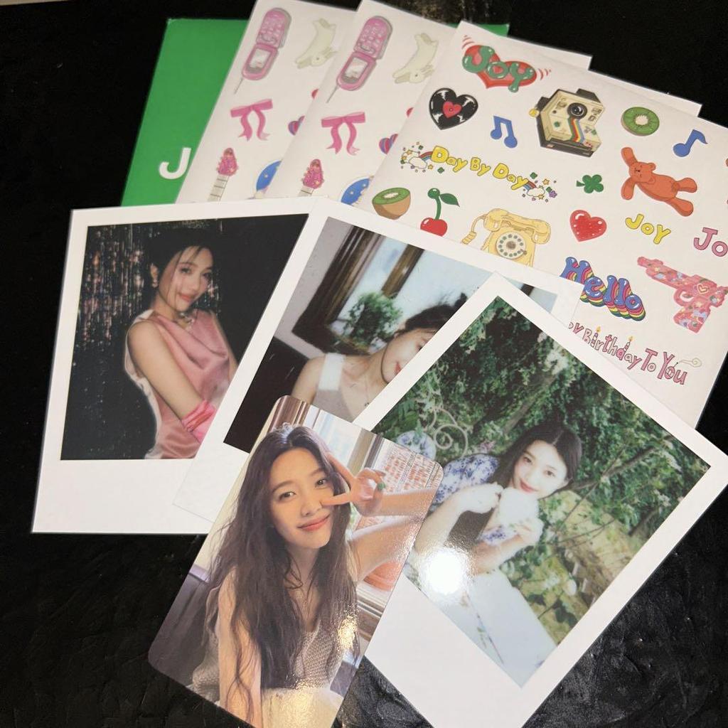 [USED] (889) Red Velvet Joy HELLO with Trading Card