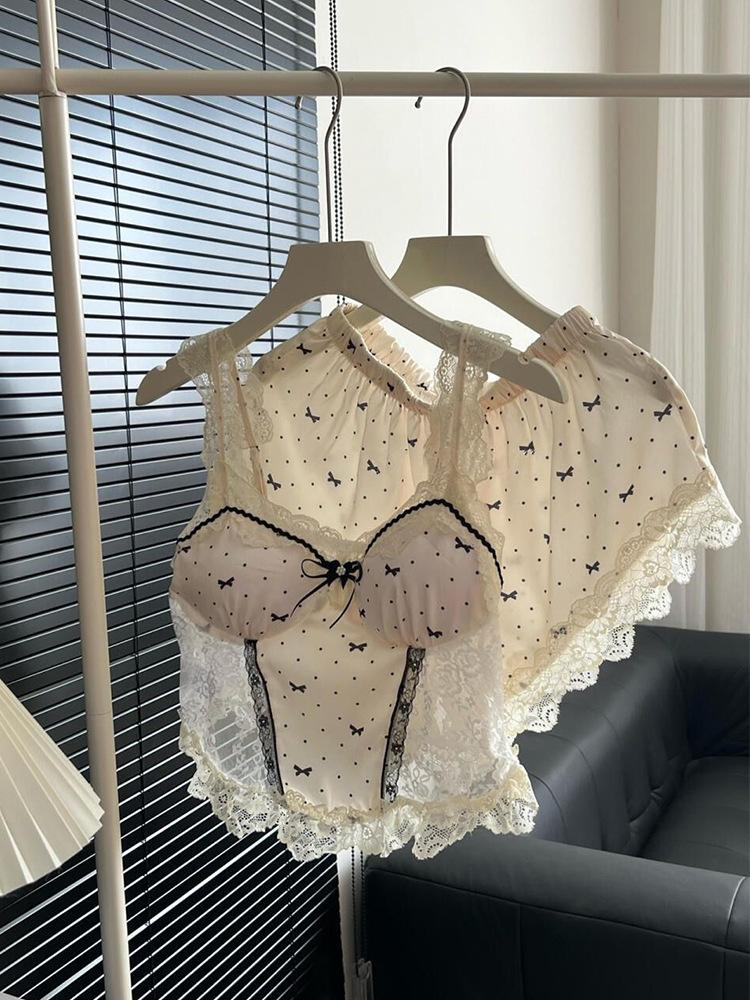 

New sweet lace edge ice silk pajamas women s summer pure desire sexy suspender shorts loungewear with chest pad xl (recommended 60-70kg )