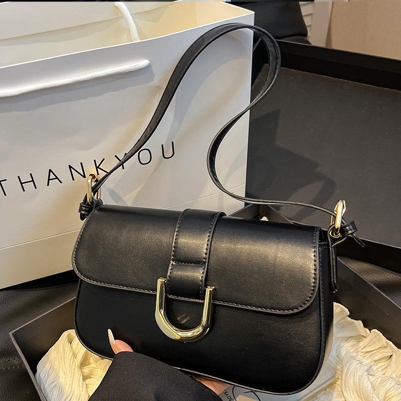 2025 new Korean version retro fashion casual commuter bag retro horseshoe buckle underarm bag single shoulder crossbody small square bag