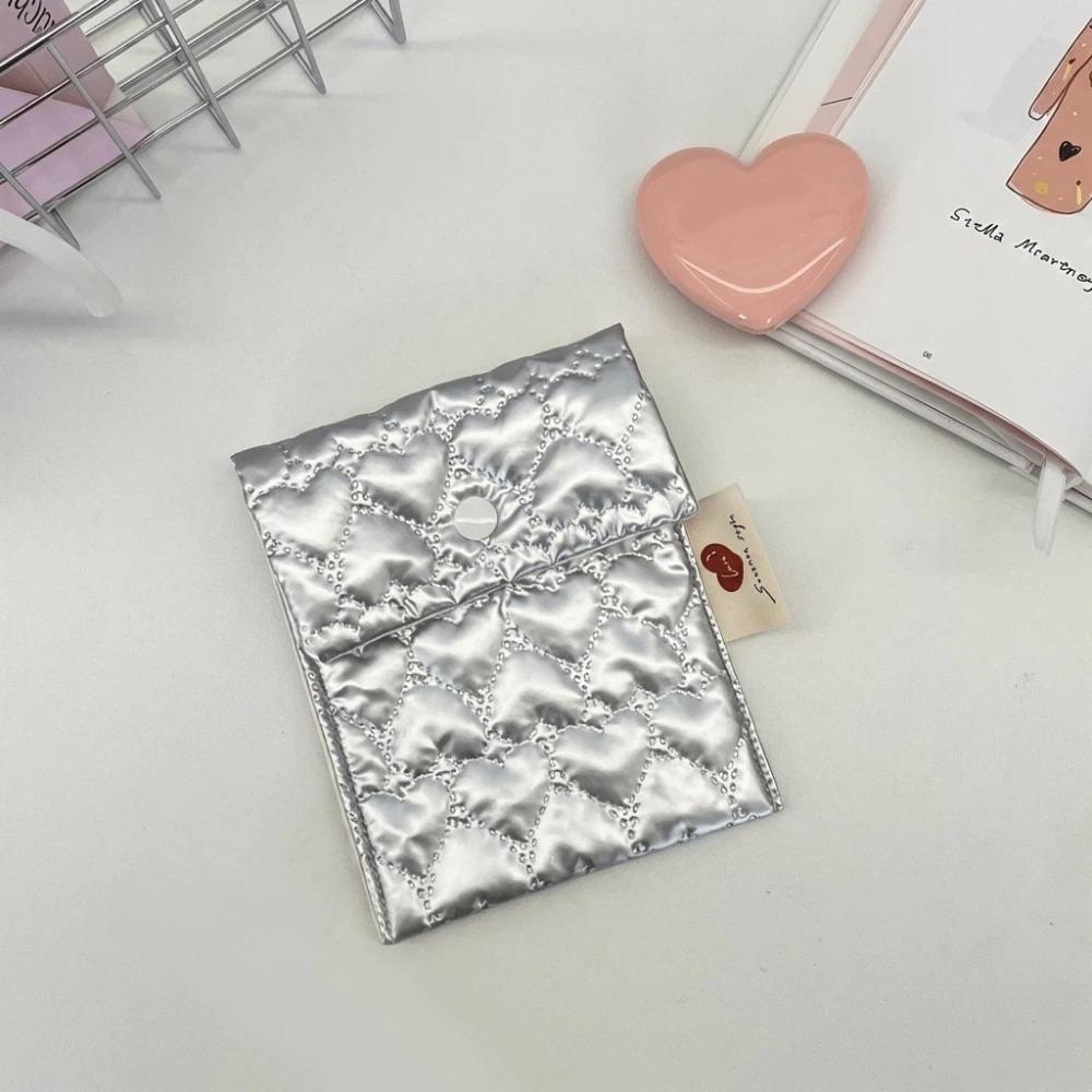 

Embossed Bow Sanitary Napkins Storage Bag Large Capacity Travel Storage Bag Makeup Storage срібний