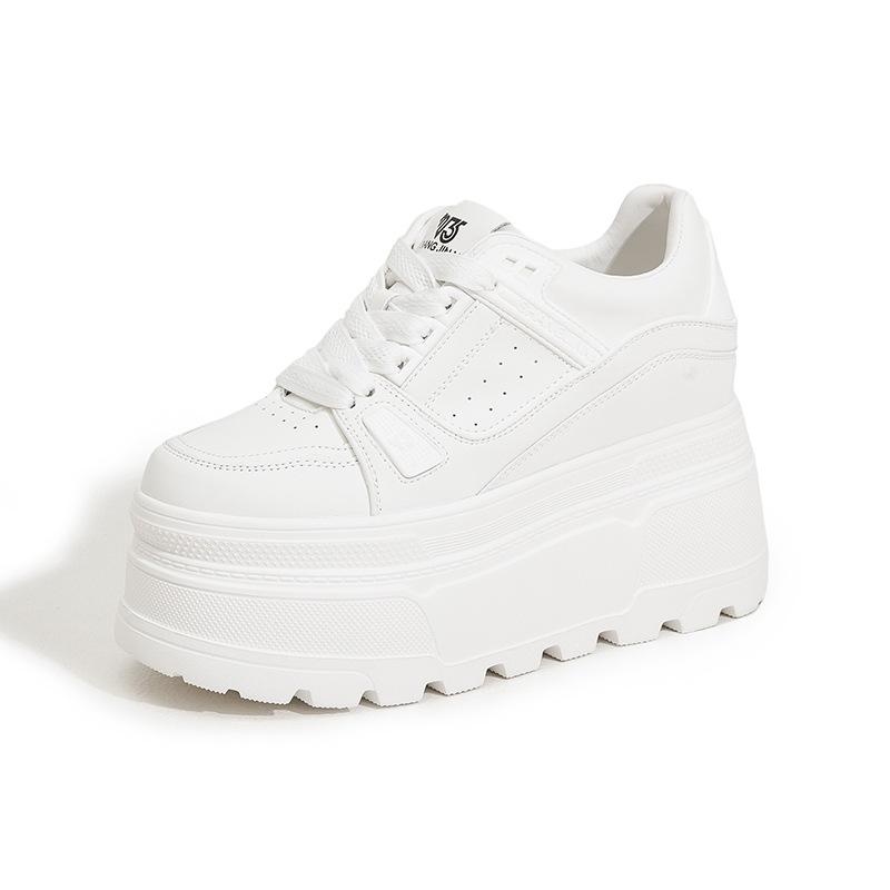 Platform white shoes women's 2025 spring new muffin sole casual shoes fashionable versatile small inner height increase women's shoes