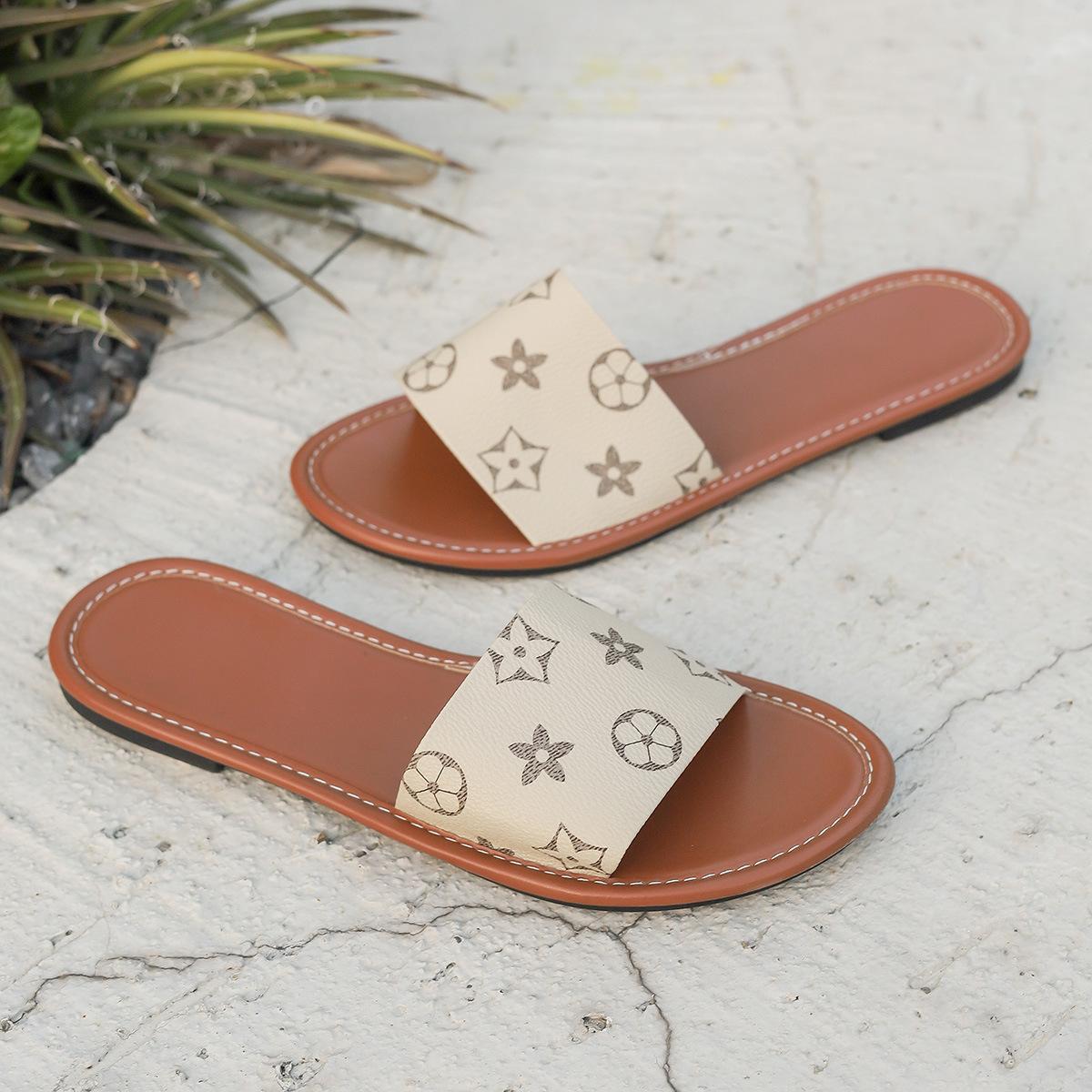 

Тапочки большого размера 2025 лето новая носка с открытым носком удобные сандалии женские повседневные пляжные тапочки женские 35