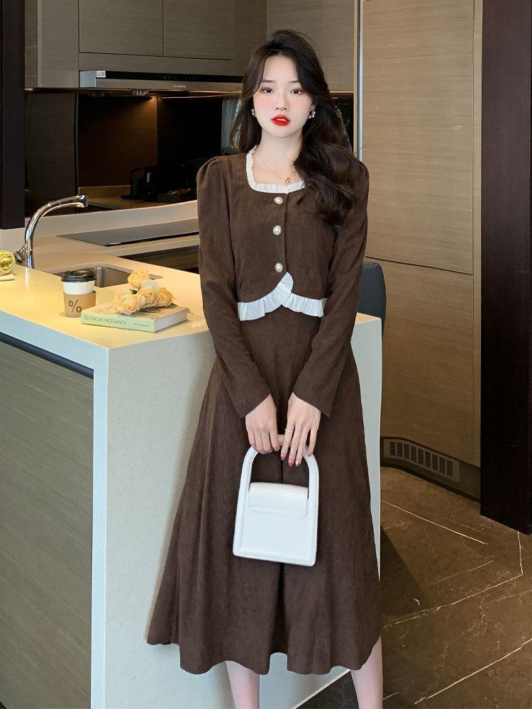 Chic Women's Long Sleeve Top and Skirt Autumn/Winter Two-Piece Set with Edge Design