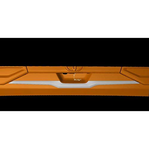 RUIQ Verchromte Heckemblem-Zierleiste für Toyotas neuen Raize Serie 200. Speziell für den Toyota RAIZE entwickelt.