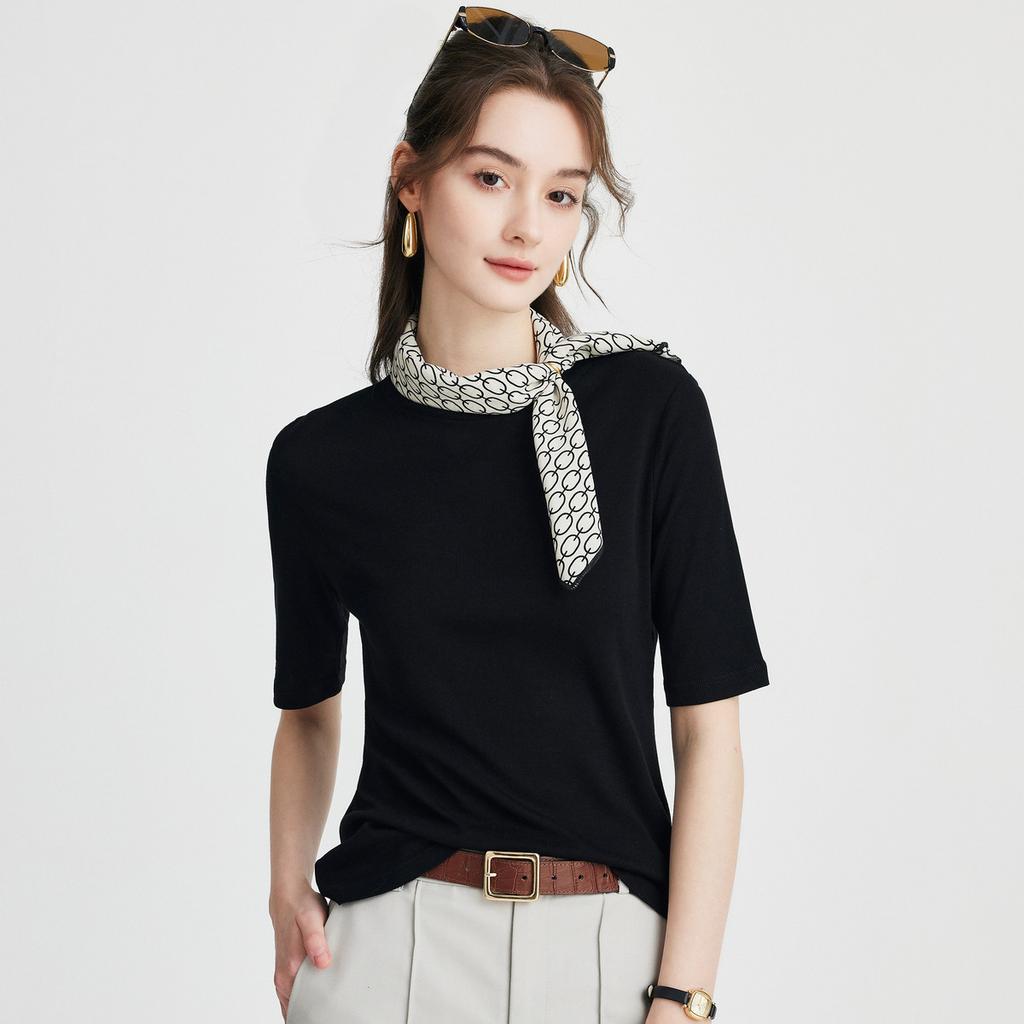 Classic Simplicity: Spring and Summer Round Neck, Versatile and Comfortable for Daily Use. Five Sleeve Mulberry Silk T-shirt for Women