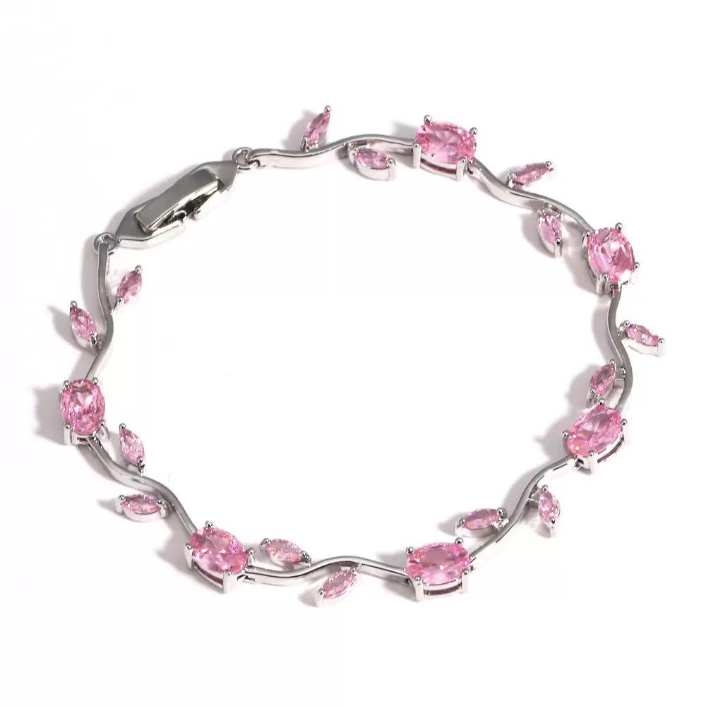 

2026 European and American Simple Design Leaf Shape Temperament Niche Versatile Copper Plated 18k Gold Bracelet Color 18CM