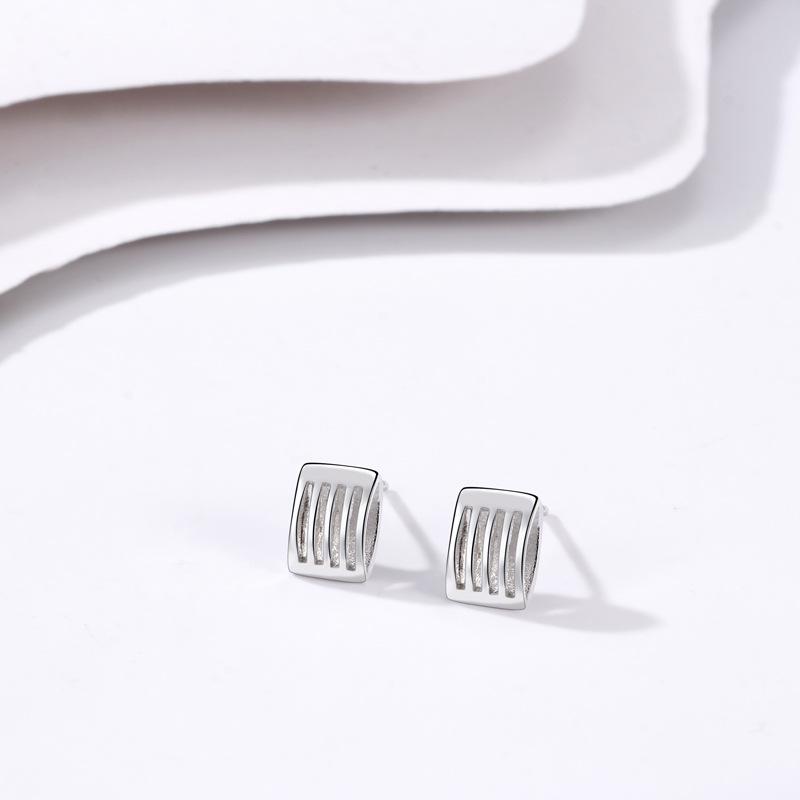 S925 Sterling Silver Square Hollow Stud Earrings for Women - Korean Style, Simple Fashion Accessories 925 Silver