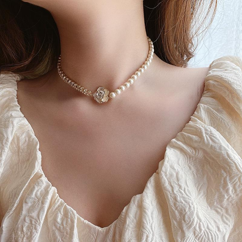 Camellia Necklace Women's Short Diamond-encrusted Pearl Splicing Collarbone Chain Exquisite Fashion Neck Chain
