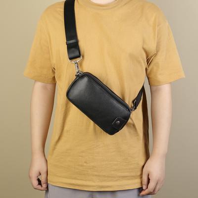 Men's Crossbody Bag Head Layer Cowhide Chest Bag Casual Versatile Small Bag Single Shoulder Crossbody Bag
