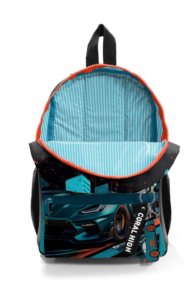 Batoh Mini Nest s černým vzorem závodních autíček, dvěma přihrádkami, 23565