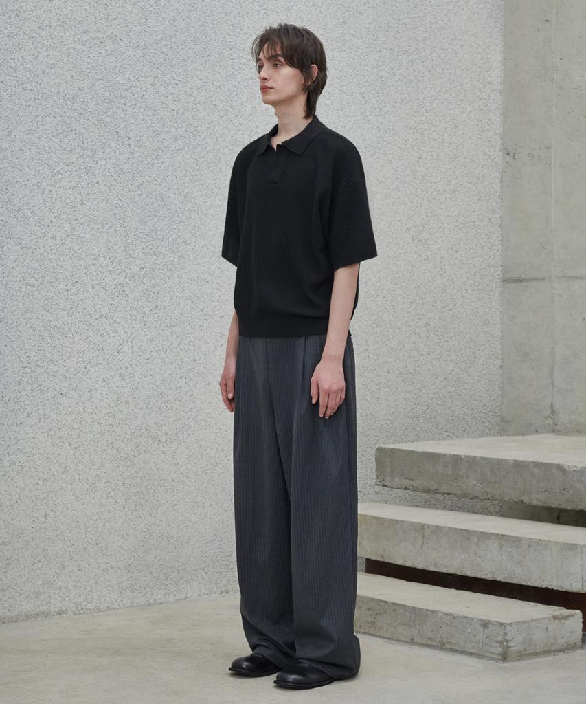 GLW Open Collar Waffle Half Knit Black