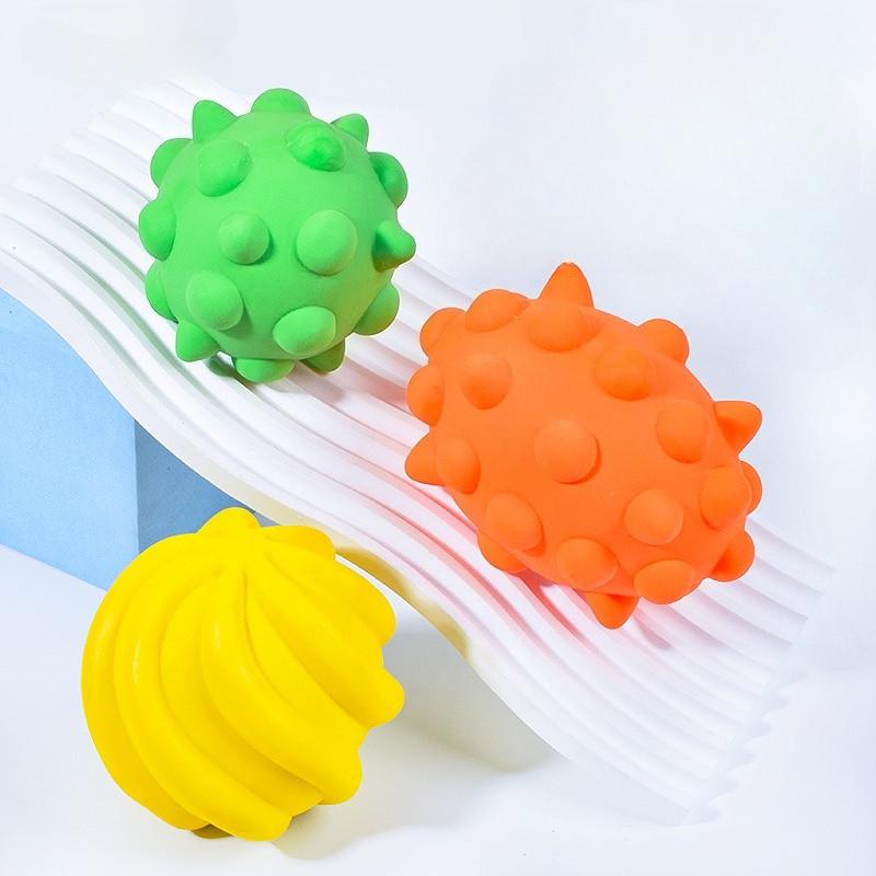 Cartoon Rubber Pet Toy Ball Squeaks, Grinds Teeth Without Damaging Them, Teeth Cleaning Training Is A Good Helper, Bite Resistant and Wear-resistant
