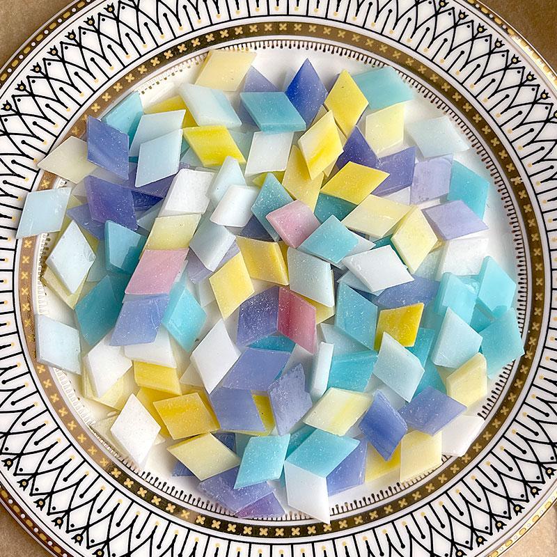 100g Clear Glass Mosaic Tiles Multi Color Mosaic Piece DIY Mosaic Making Stones for Craft Hobby Arts Home Wall Decoration Arte