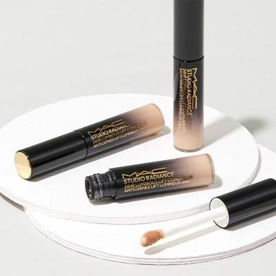 Gesichts-Make-up  – Concealer & Grundierung