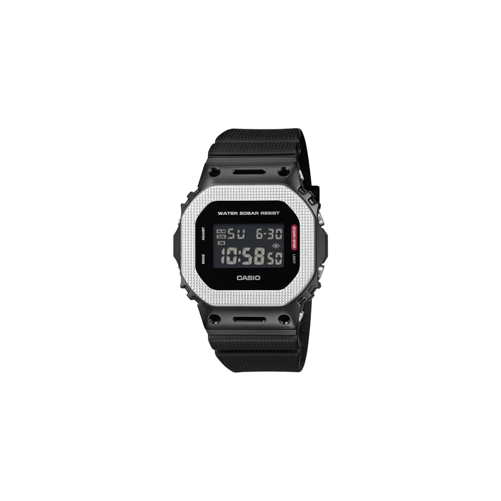 Мужские часы Casio G-Shock GM-5600BM-1JF Металлический корпус Экологичный материал Черный