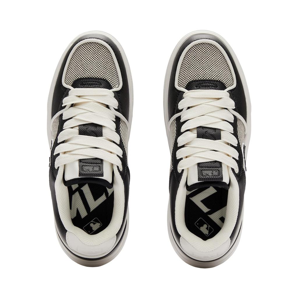MLB Chunky Liner Textile, Synthetic Leather Low top Skateboard Shoes Unisex Black White 3ASXLSL4N-50BKS