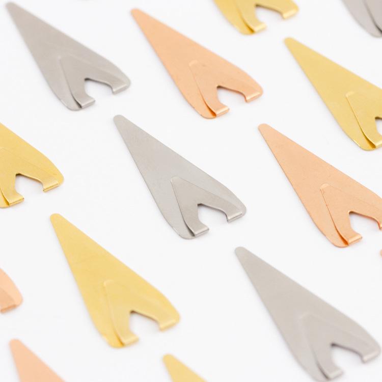 12 Pieces Metal Bookmarks Small Triangular Paper Clip Bookmarks Student Teacher Stationery Reading Tools
