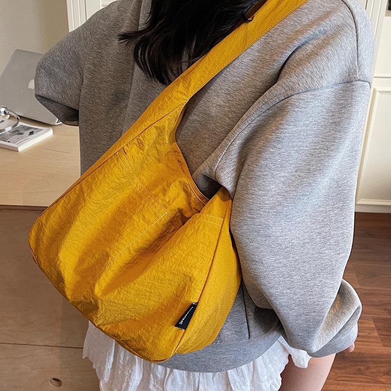 Japanese Solid Color Messenger Bag Waterproof Nylon Bag Female Student Class Shoulder Bag Large Capacity Light Commuter Cloth Bag